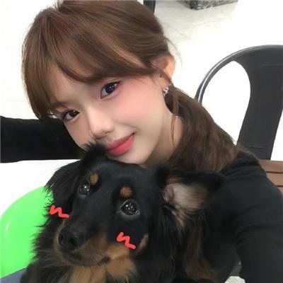 穿黑衣的女孩